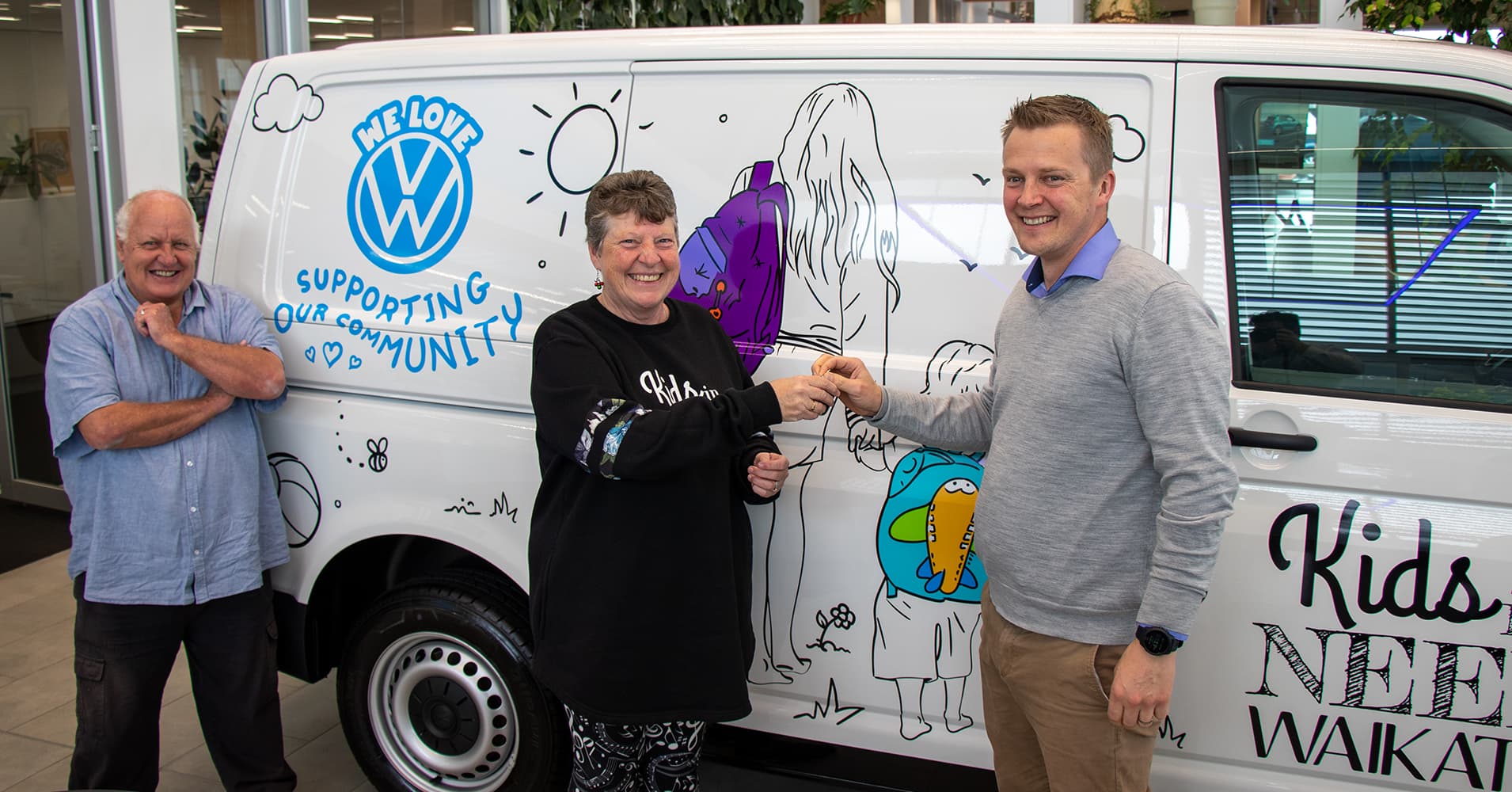 In November 2022, you will now see the new Kids In Need Volkswagen Transporter Van on the road, driving throughout the Waikato helping many families. 